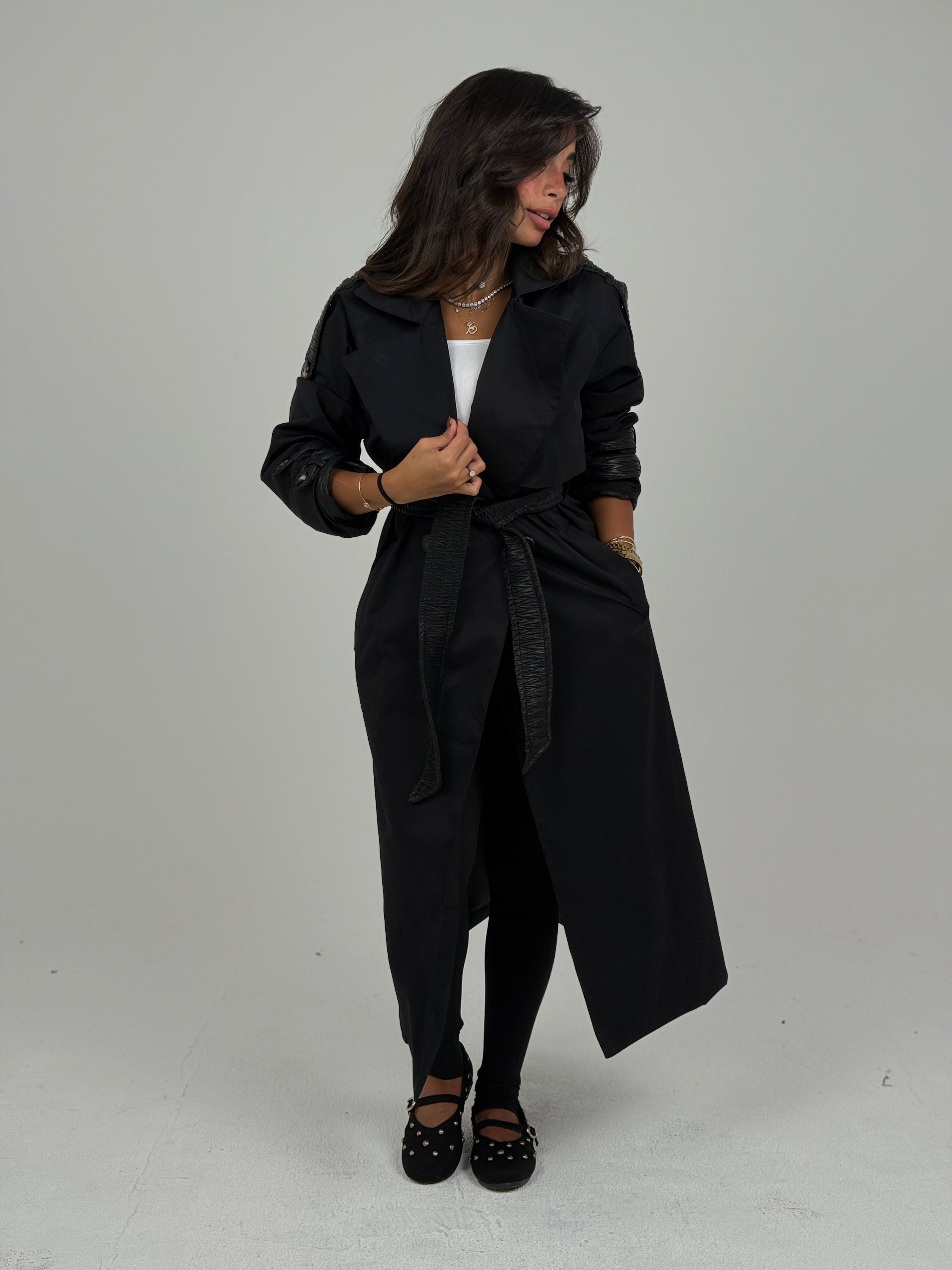 TRENCH COAT