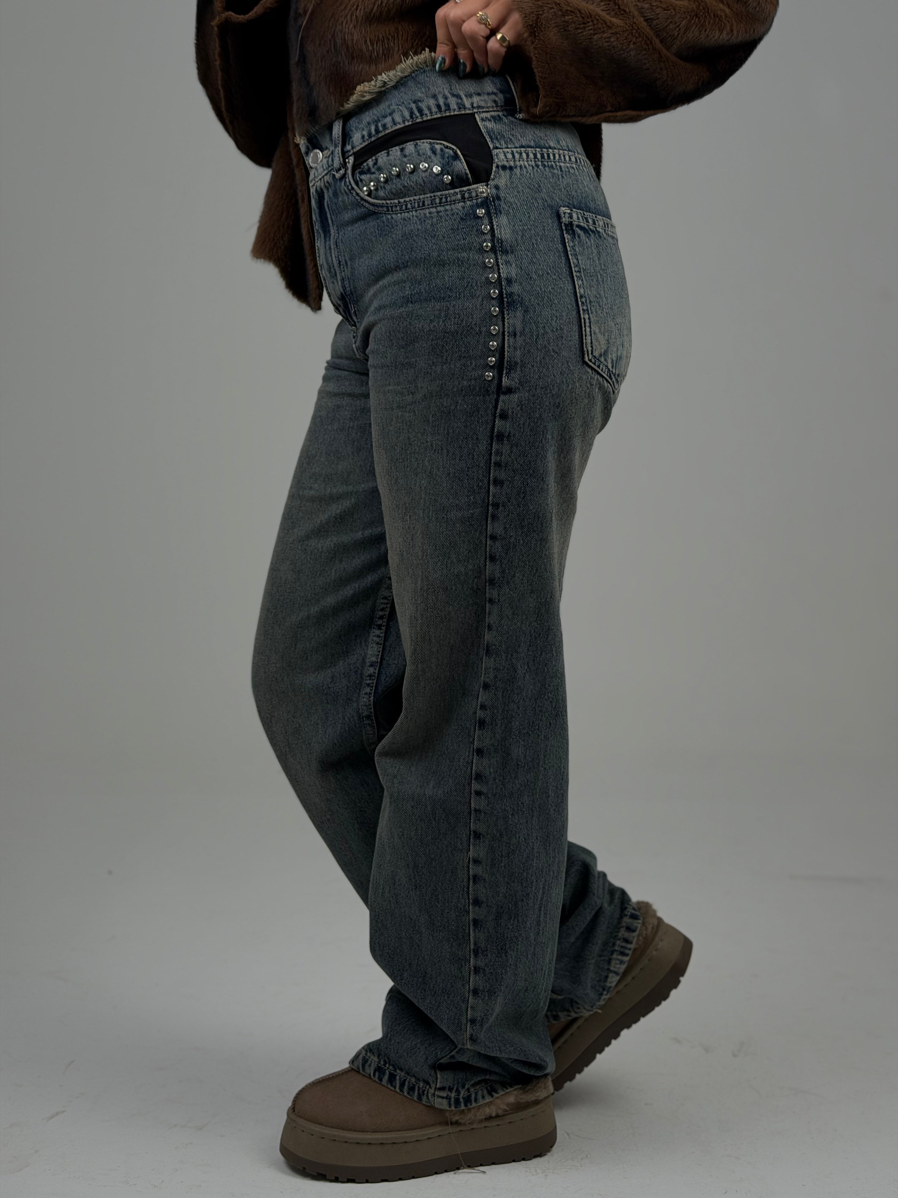 Straight leg jeans with rhinestones